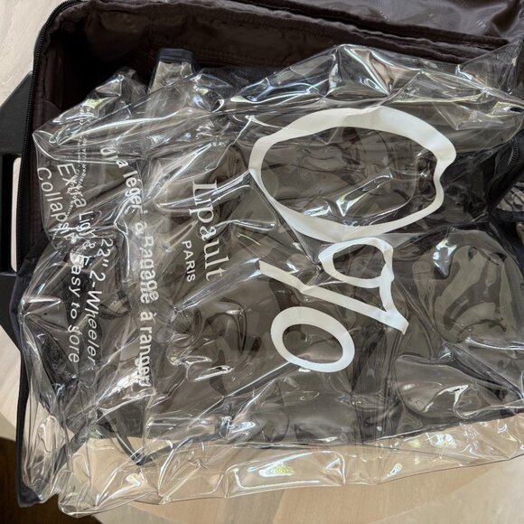 Lipault Suitcase - Picture 3 of 5